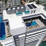 Lujoso Apartamento Vista Al Mar