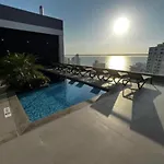 Lujoso Apartamento Vista Al Mar