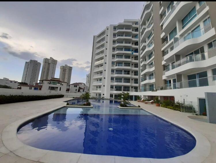 Edificio Aragoa, Rodadero Sur, Apartment