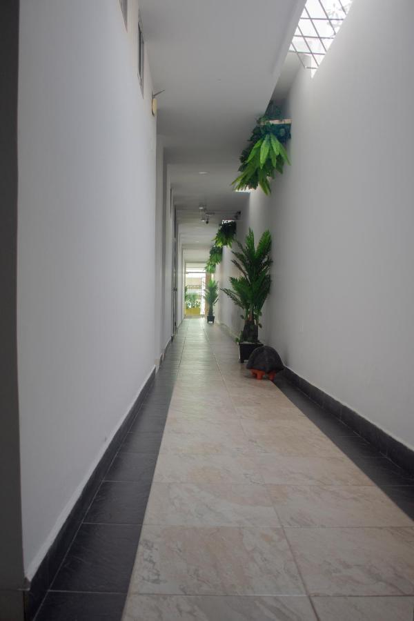 Gixael Hotel *