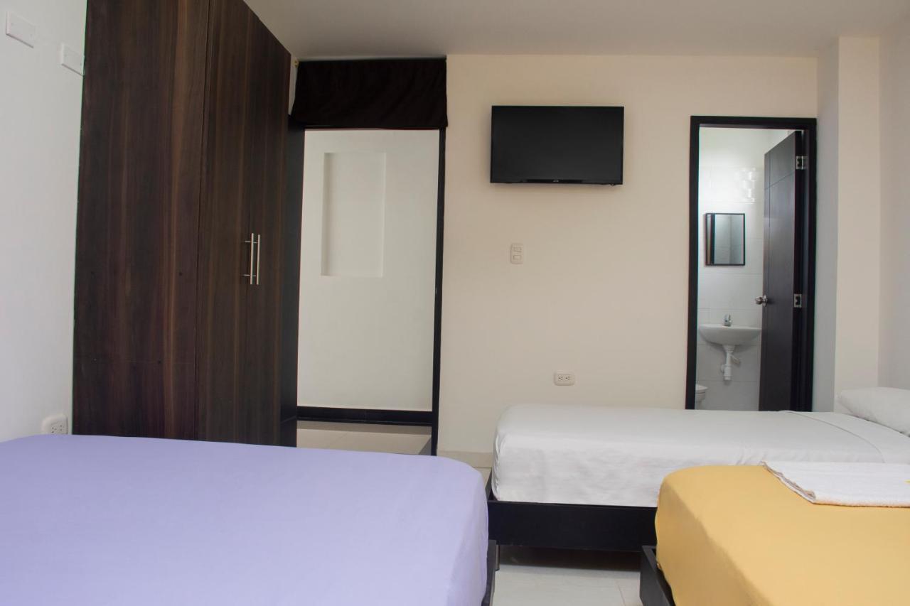 Gixael Hotel *