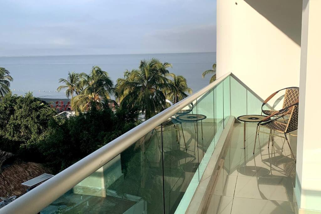 * * Magnifico * * Apto En La Playa * *costazul 405 Apartamento