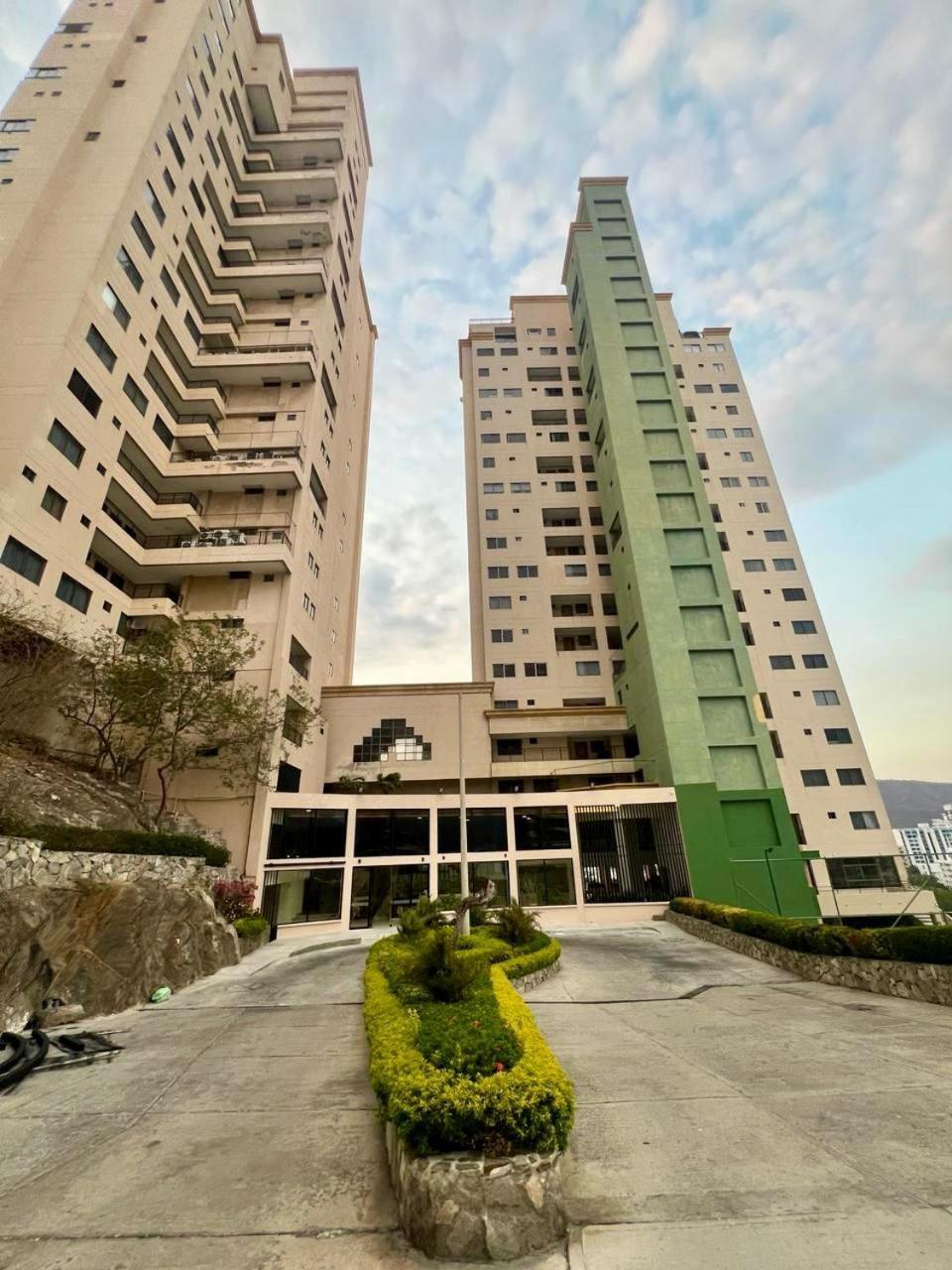 Edificio El Penon Del Rodadero Apto 1102 B * Santa Marta (Magdalena)