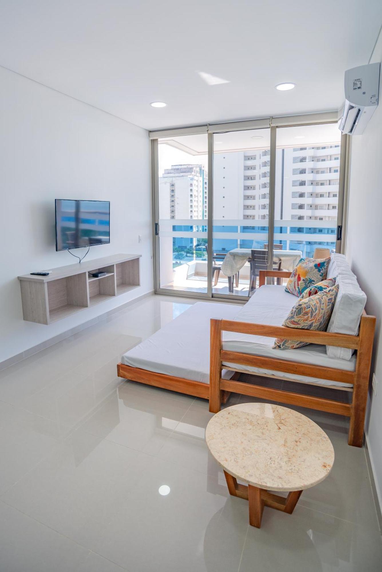 Apartment Amoblado En Samaria, Primera Linea De Playa! *