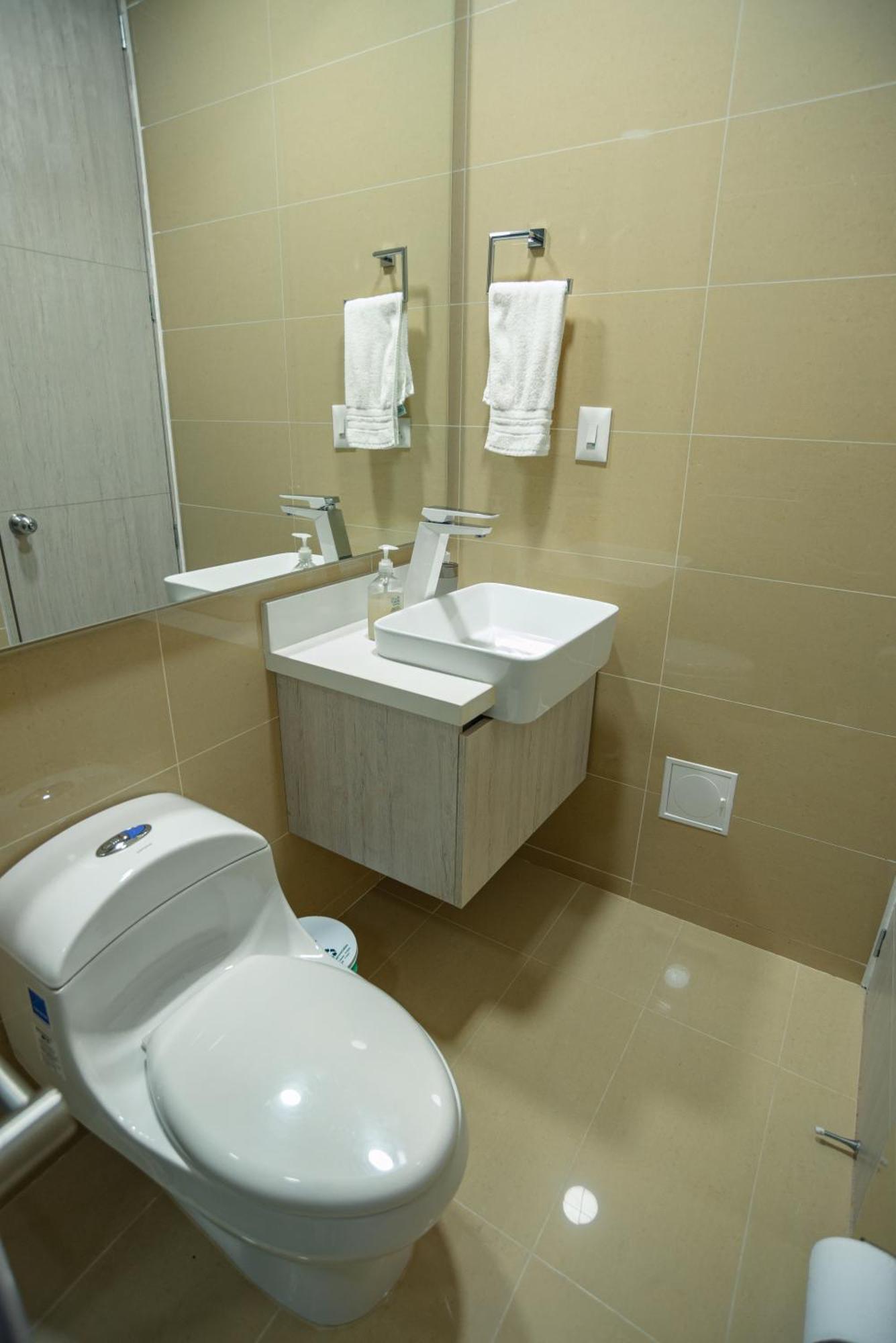 Apartment Amoblado En Samaria, Primera Linea De Playa! *