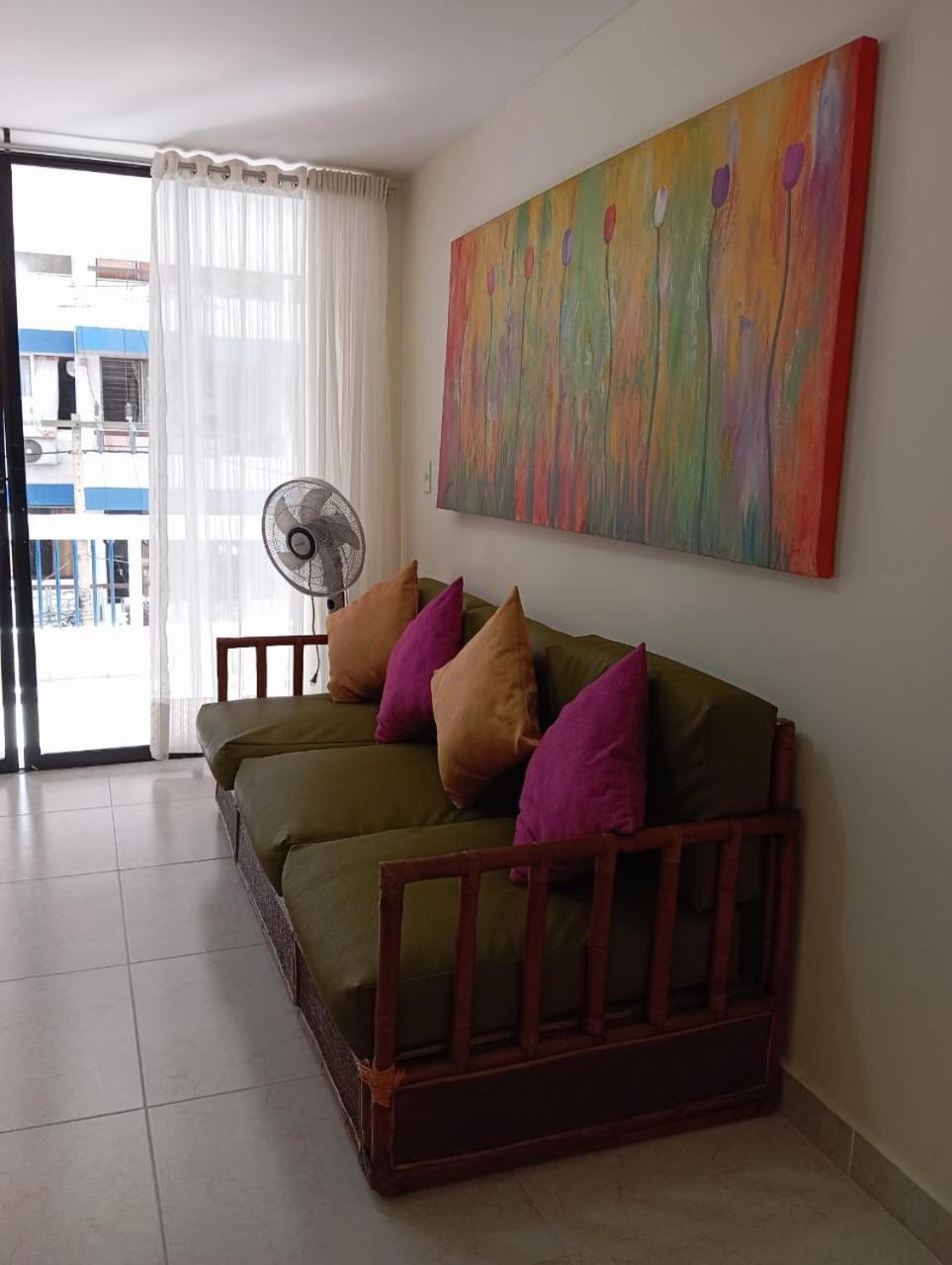 Karey By Danp Apartamento *