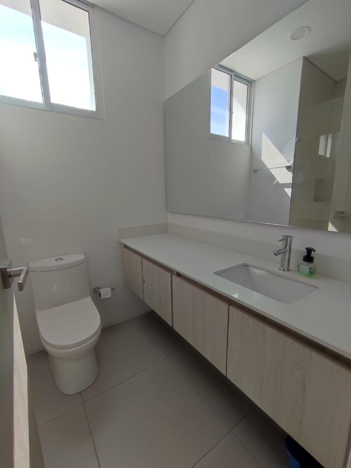 Apartasuite Con Terraza Ed Porto Horizonte A 2 Min De La Playa Santa Marta (Magdalena)