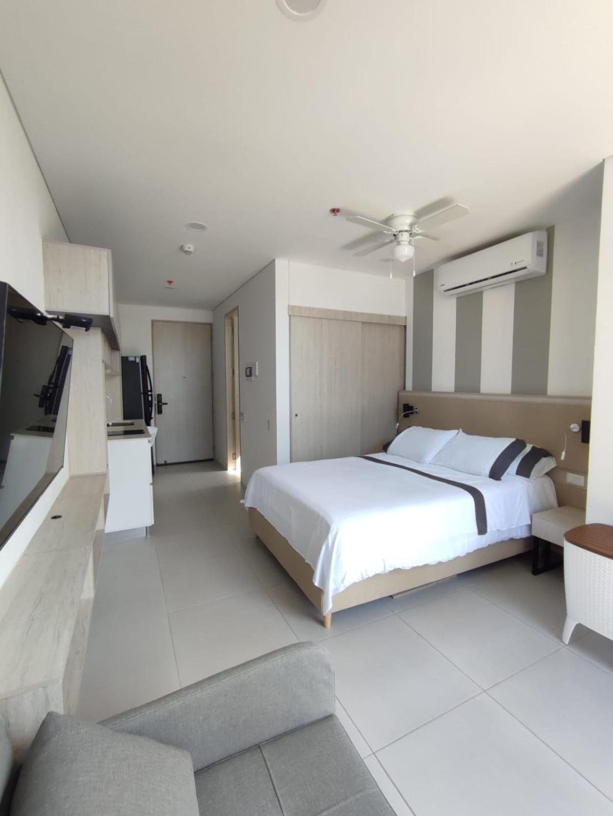 Aparthotel Apartasuite Con Terraza Ed Porto Horizonte A 2 Min De La Playa *