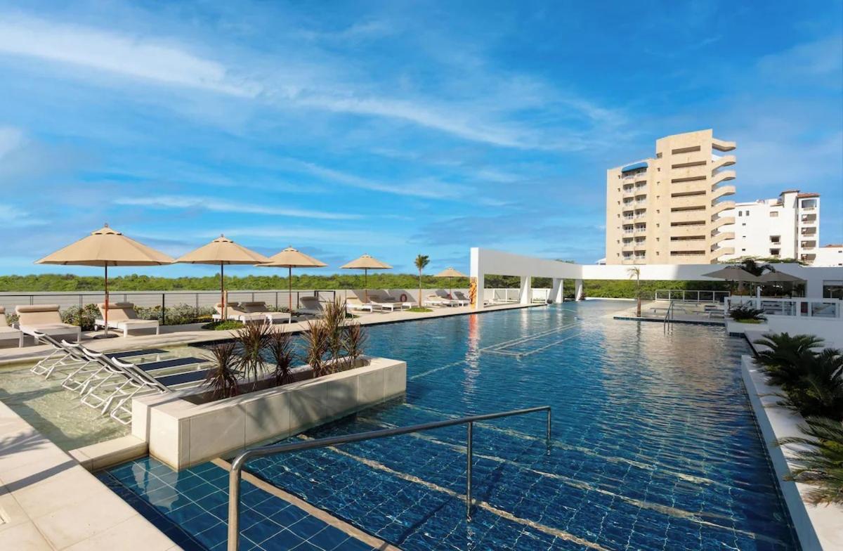 Aparthotel Apartasuite Con Terraza Ed Porto Horizonte A 2 Min De La Playa *