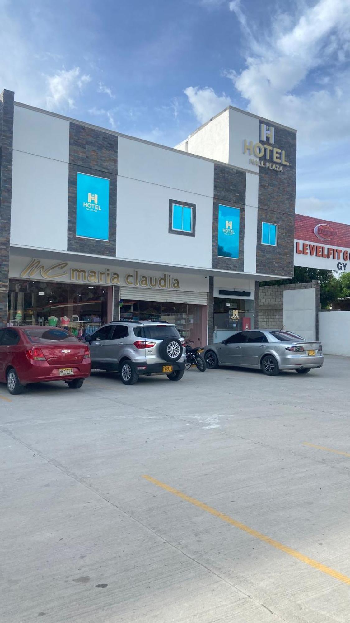Mall Plaza