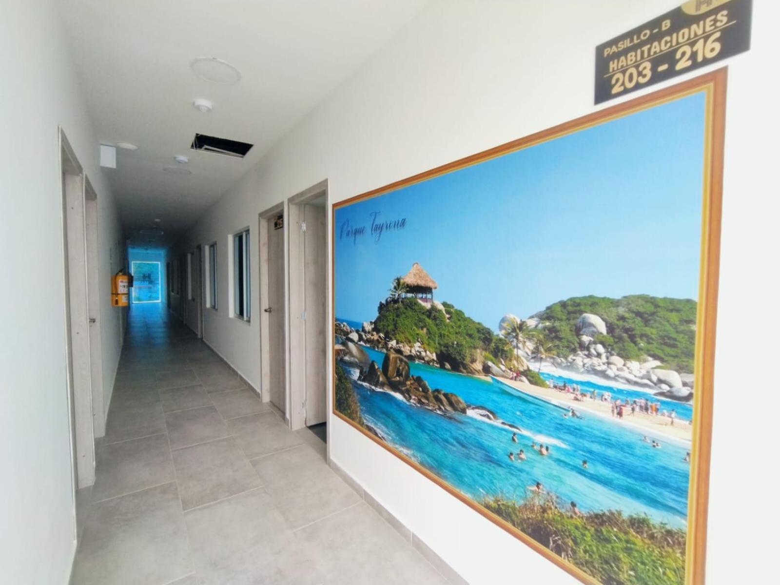 Mall Plaza Hotel 3*