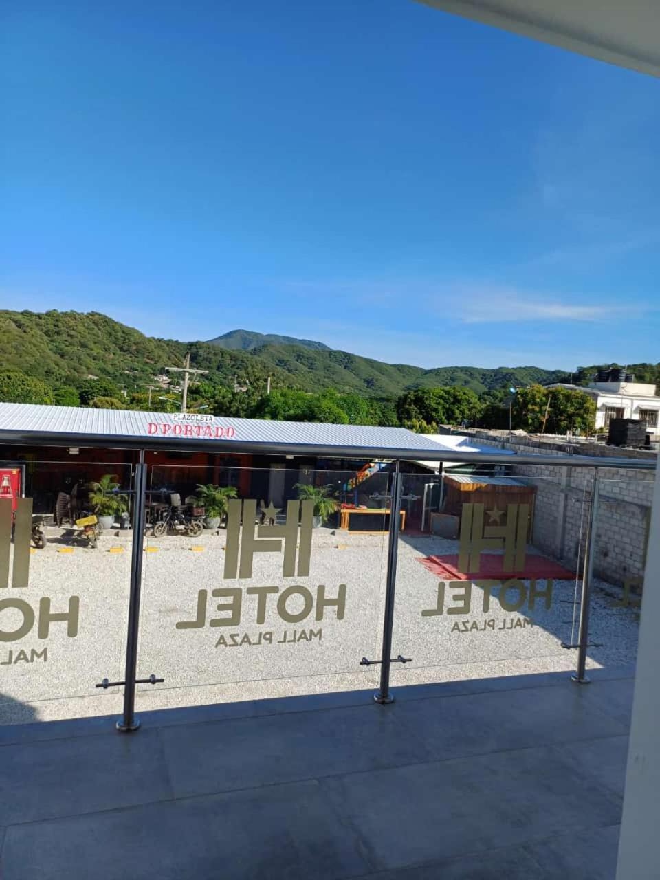 Hotel Mall Plaza