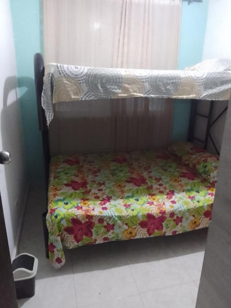 Casa Completa Sin Compartir Privada Con Garaje Gratis Wifi Para Toda Una Familia Holiday home *