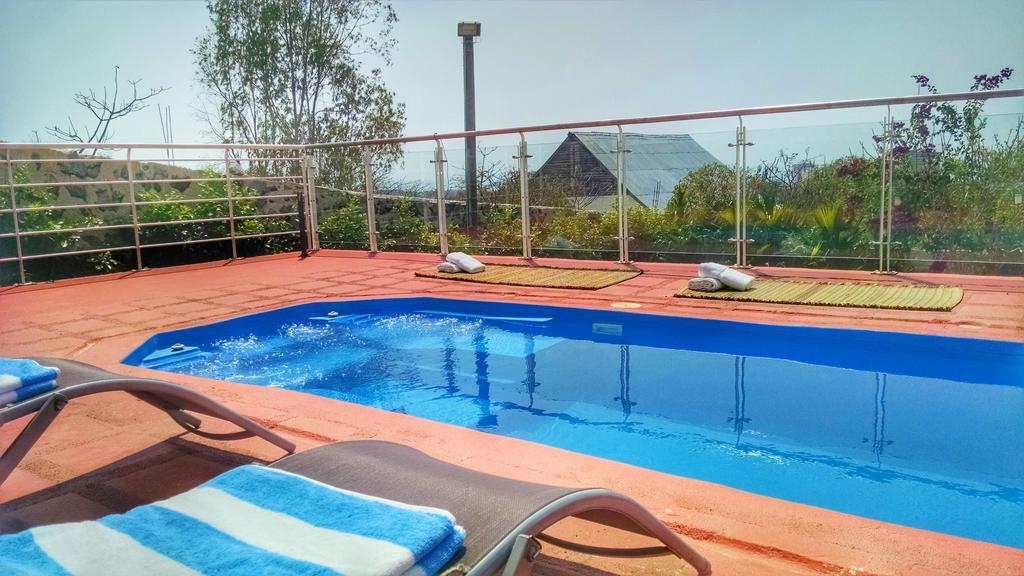 La Revista Con Piscina Privada *