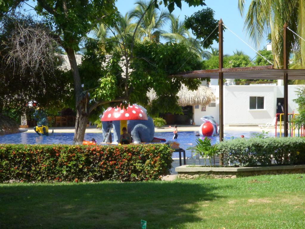 Costa Azul 906 *