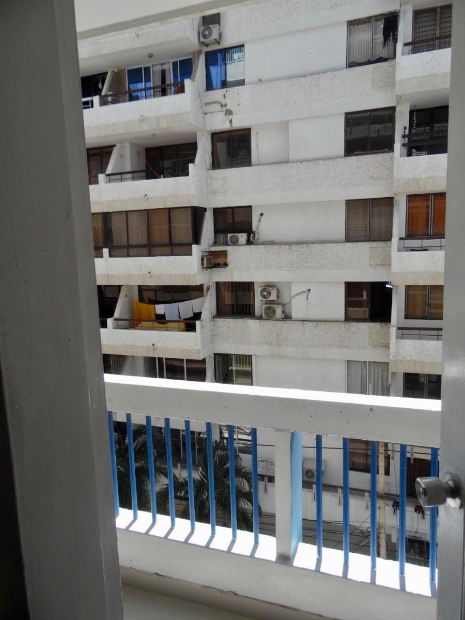 Karey 405 Rodadero * Santa Marta (Magdalena)