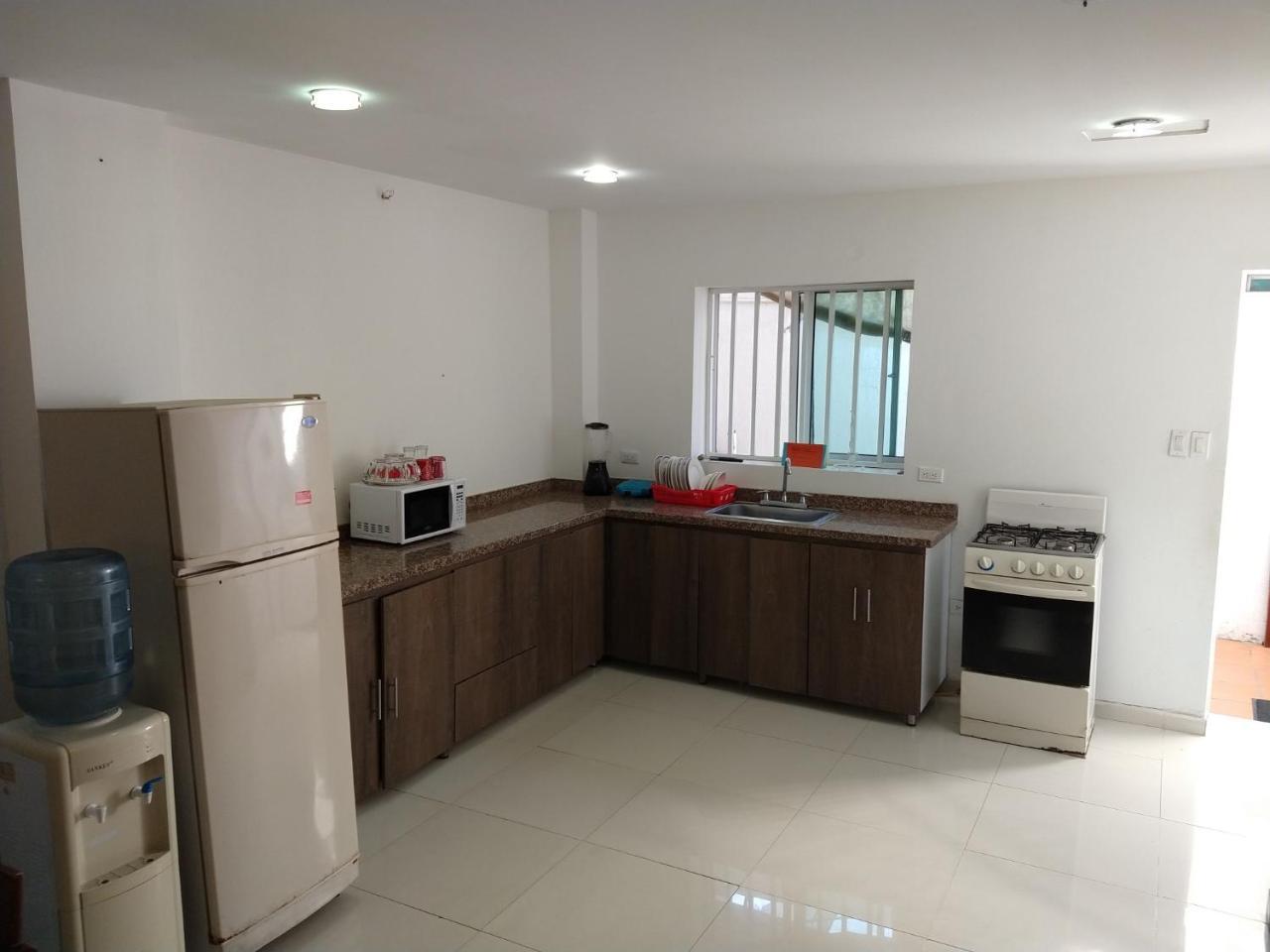 Homestay Alcobas A 4 Calles De La Playa Santa Marta (Magdalena)