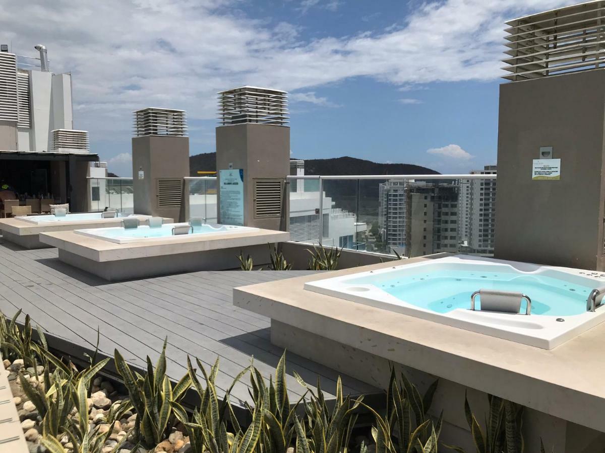 Ocean View In Amazing Club!