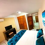 Hotel Sorrento Beach