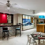 Blu Hotel By Tamaca