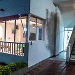 Apartamento Con Playa Privada Y Piscina