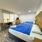Casa Avelina Boutique Hostel