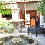 Hotel Isabella Santa Marta