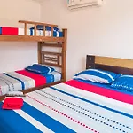 Habitaciones Y Aptos Isabella