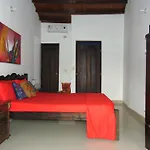Hostal Santa Maria City