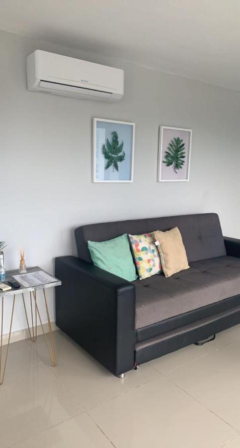 Shine Apartment *
