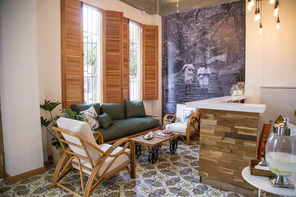 Boutique Casa Mia Hotel 4*