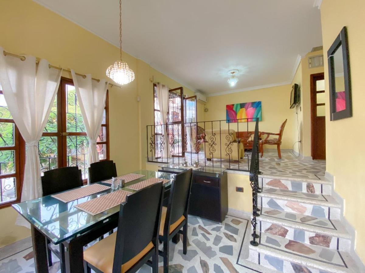 Casa 4, Conjunto Jardines De Roca, Rodadero Santa Marta (Magdalena)