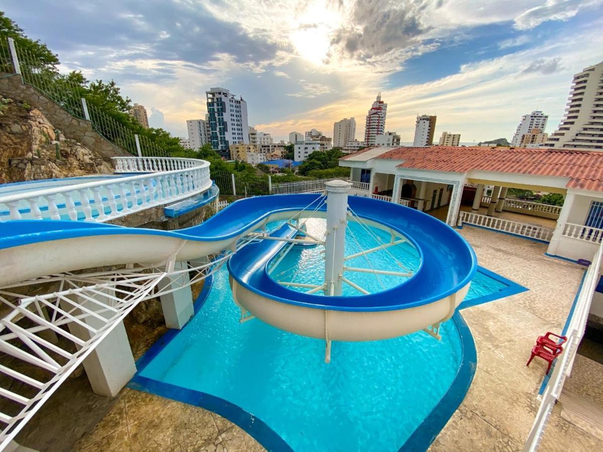 Сasa de vacaciones Casa 4, Conjunto Jardines De Roca, Rodadero Santa Marta (Magdalena)