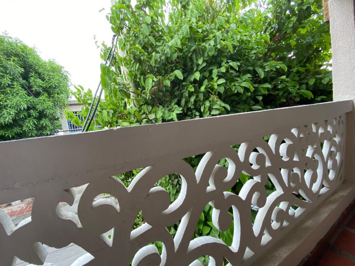 Central-walking Distance To The Beach/downtown+a/c * Santa Marta (Magdalena)