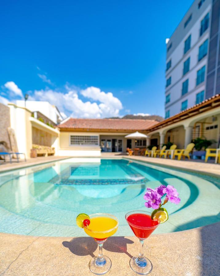 Villa Santorini Del Mar