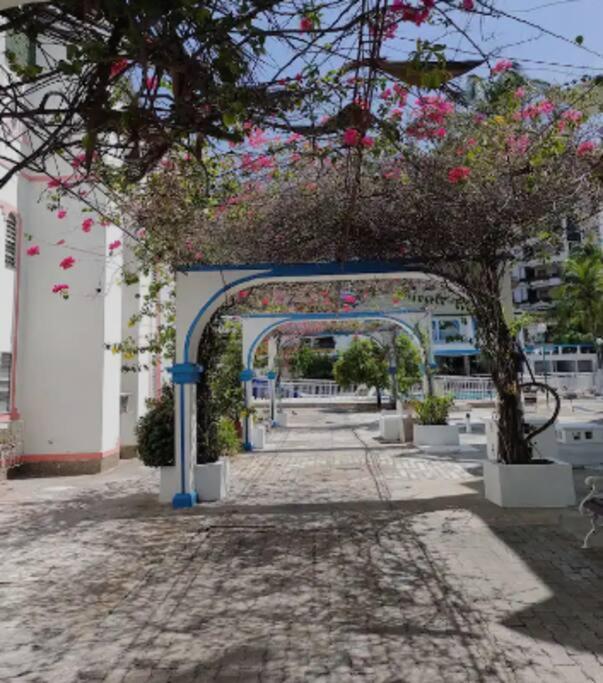 Apartamento Confortable En Hermoso Condominio. *