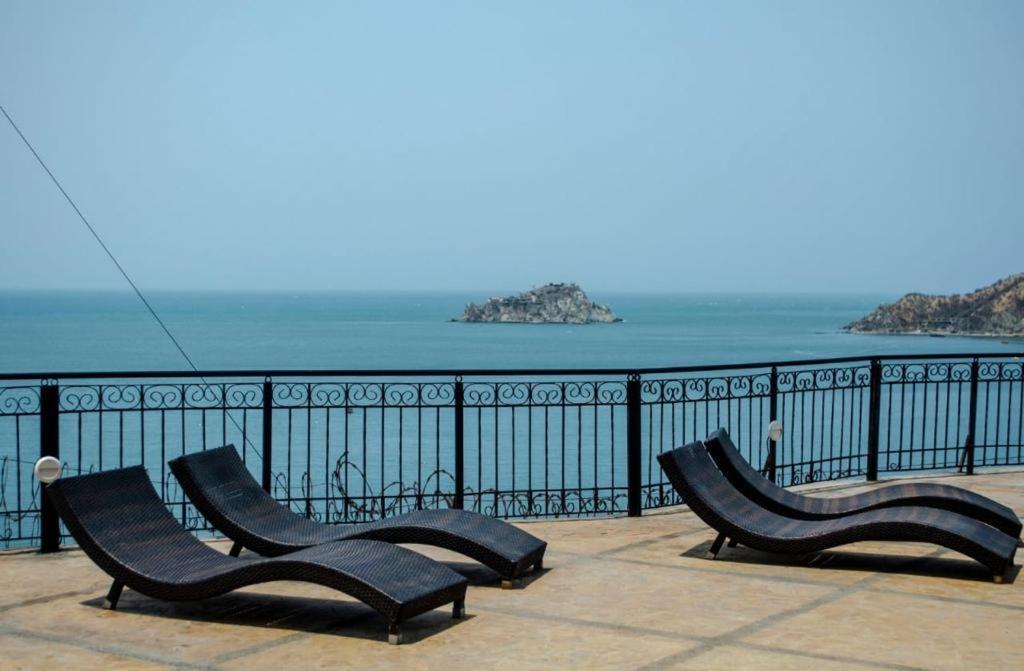 Apartamento Con Vista Al Mar En Santa Marta Rodadero * Santa Marta (Magdalena)