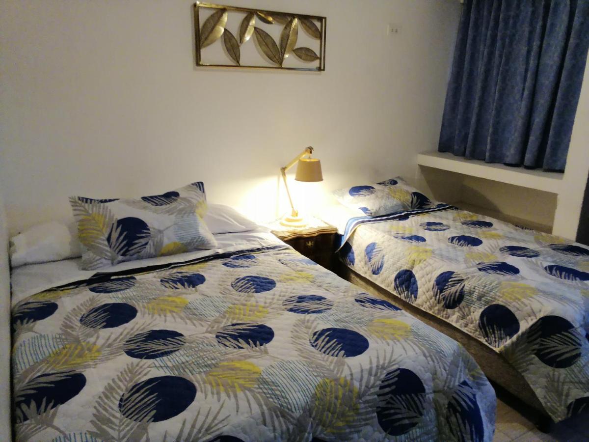 Hostel's Hellen House Rodadero Sur Gaira Habitacion Familiar Para 5 Personas En Cama 5 Personas Hotel Santa Marta (Magdalena)