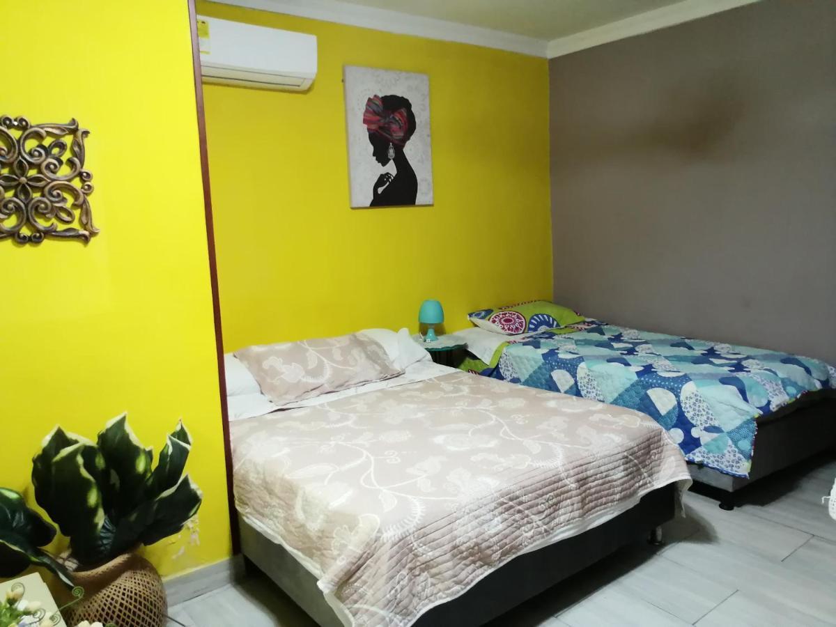 Hostel's Hellen House Rodadero Sur Gaira Habitacion Familiar Para 5 Personas En Cama 5 Personas *
