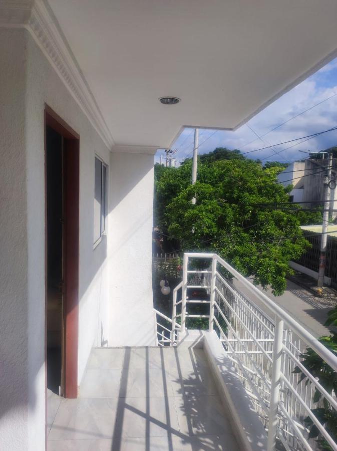Aparta Estudio Amoblado 1 A 3 Personas Guest house *