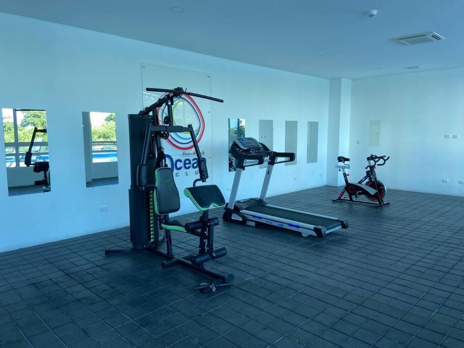 Apartment Modern Well-equipped 4 Ppl Condo/5 Min Beach Walk *