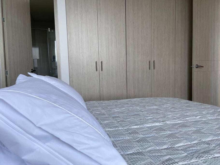 Modern Well-equipped 4 Ppl Condo/5 Min Beach Walk Apartment Santa Marta (Magdalena)