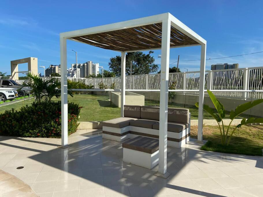 Modern Well-equipped 4 Ppl Condo/5 Min Beach Walk Apartment Santa Marta (Magdalena)