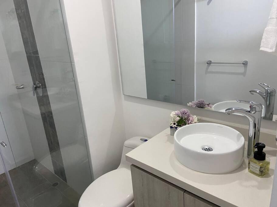 Apartment Modern Well-equipped 4 Ppl Condo/5 Min Beach Walk