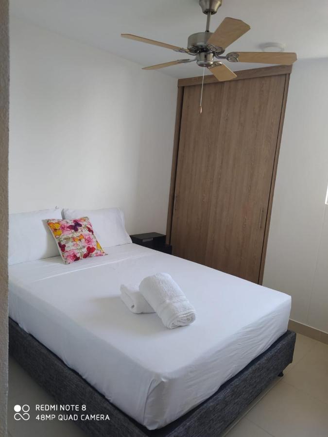 Condominio, Horizonte Plaza, Santa Marta. * Santa Marta (Magdalena)