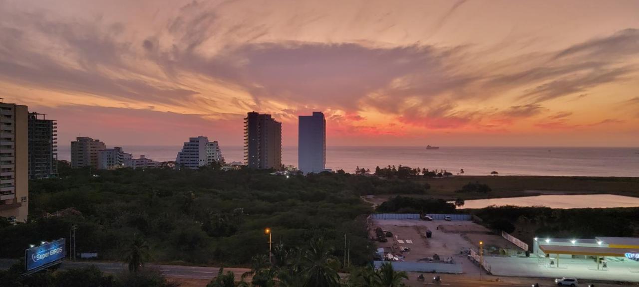Condominio, Horizonte Plaza, Santa Marta. * Santa Marta (Magdalena)