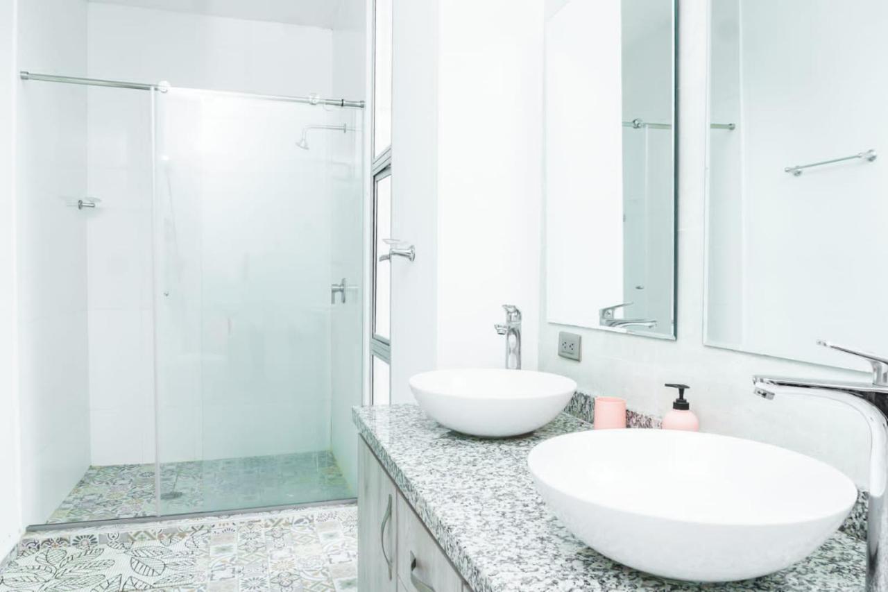 Casa Con Piscina