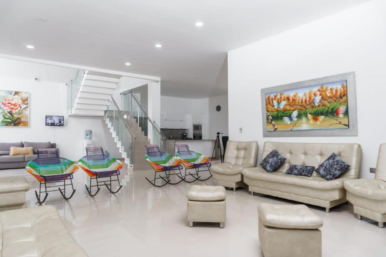 Casa Con Piscina *