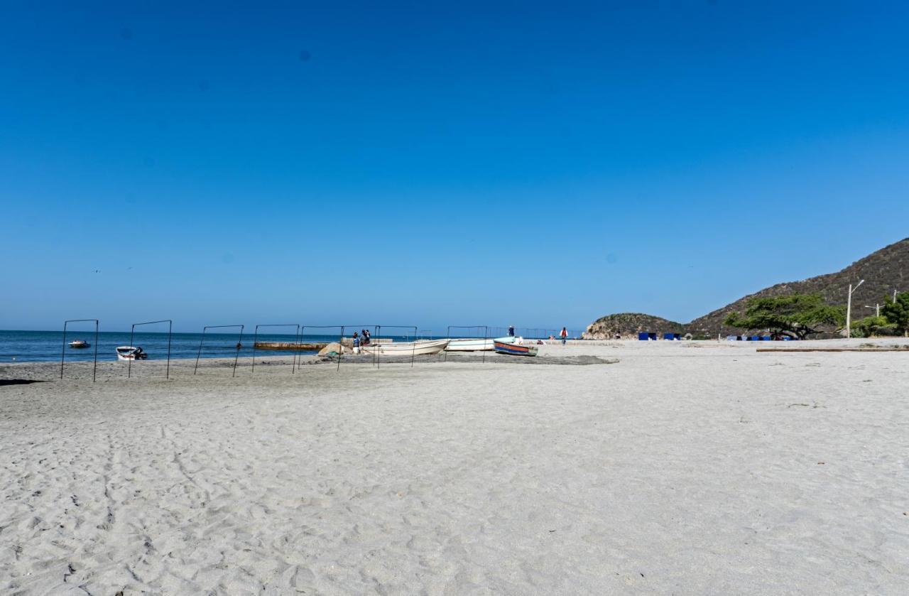 En Samaria Club De Playa, Pozos Colorados,
