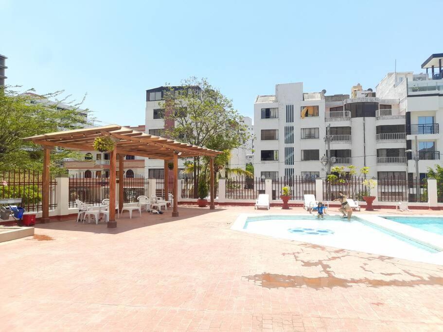Apto Rodadero 2 A 3 Cuadras Playa Apartamento Santa Marta (Magdalena)